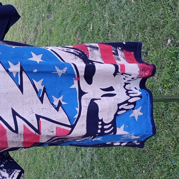 Sale 💰 💰 Grateful Dead.. perfect for the 4th of July. - Picture 2 of 5